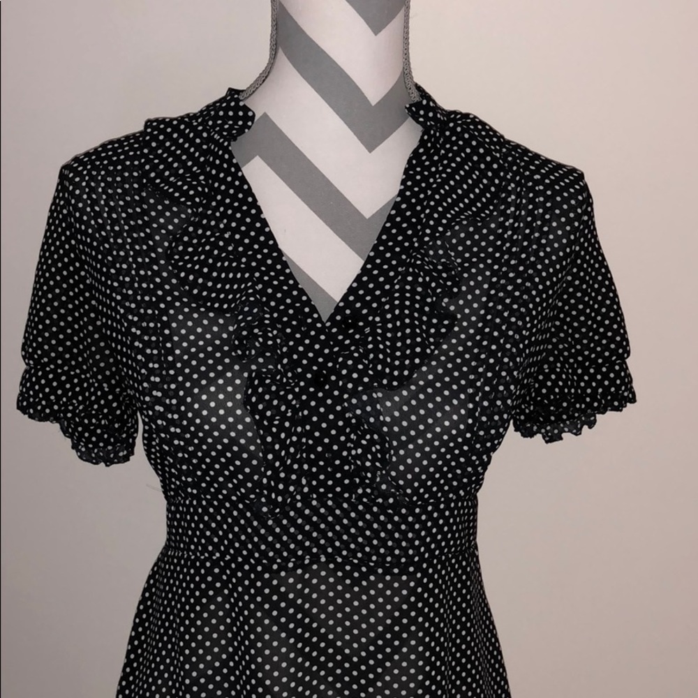 Polka dot Ruffle Top - Picture 6 of 8